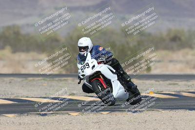 media/Nov-01-2025-CVMA (Sat) [[fc0f7531b8]]/Race 7-Formula Twins-Formula 40 UL/